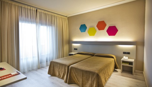 Habitación con 1 cama doble o 2 individuales