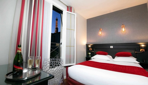 Habitación doble (View of the Eiffel Tower)