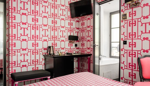 Habitación superior con 1 cama doble o 2 individuales