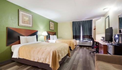 Habitación estándar doble, 2 camas dobles, fumadores
