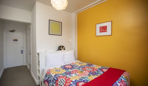 Habitación económica doble, baño privado