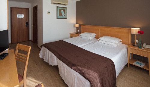 Habitación con 1 cama doble o 2 individuales