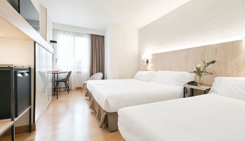 Habitación doble (+ Extra Bed)