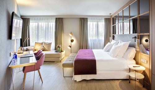 Emperador Premium Room