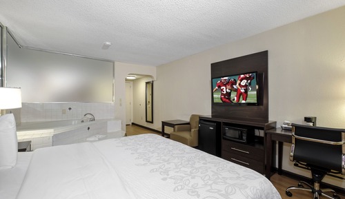 Habitación Premium, 1 cama de matrimonio grande (Upgraded Bedding & Snack, Smoke Free)