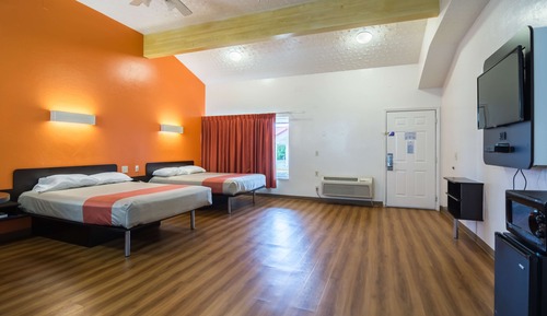 Habitación estándar, 2 camas de matrimonio, fumadores