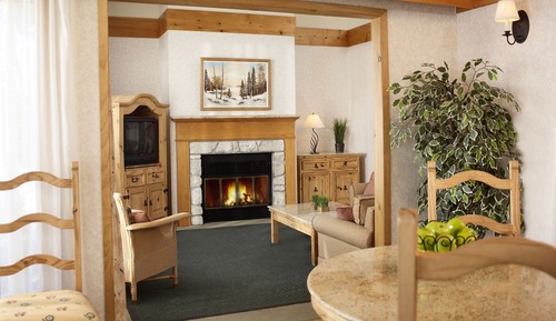 1 Bedroom Villa Two Queen Beds With Pullout Sofa 