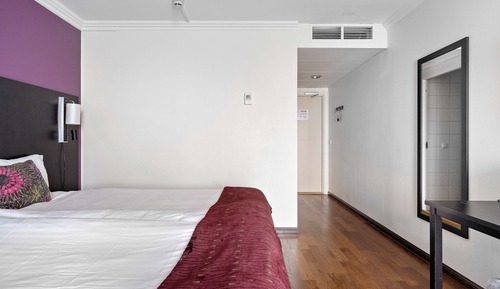 Habitación superior, 1 cama doble, no fumadores