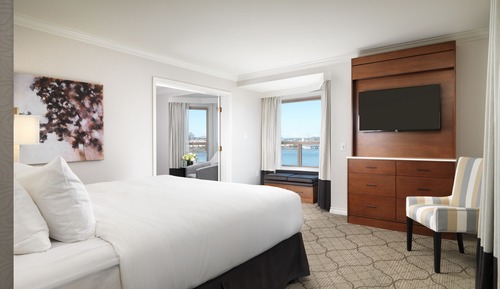 Suite Signature, 1 cama de matrimonio grande con sofá cama, vistas al puerto