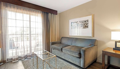 Suite, 1 cama de matrimonio grande, no fumadores, frigorífico y microondas