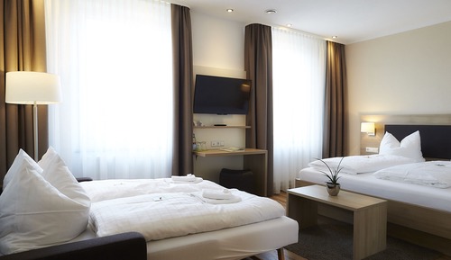 Habitación triple Premium, 1 cama de matrimonio con sofá cama