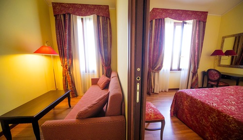 Suite junior, vistas a la colina (Aladino)