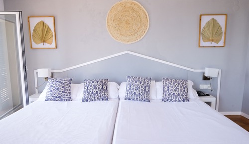 Habitación superior, vistas al mar