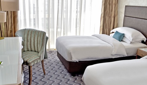 Sea View Room with Lounge Access Twin Beds