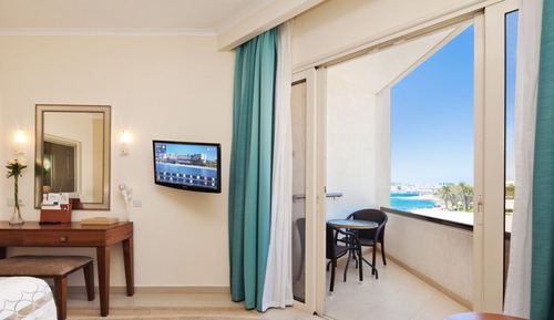 Habitación Deluxe, vistas parciales al mar
