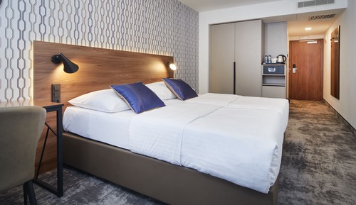 Habitación Deluxe, acceso a la piscina