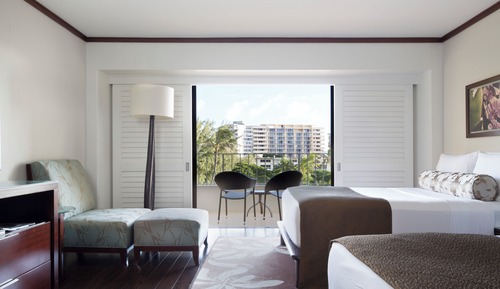 Habitación, 2 camas dobles, vistas parciales al mar