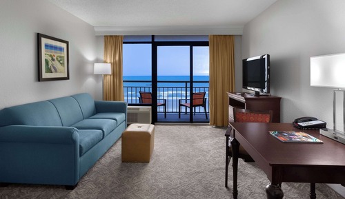 Suite, 2 camas de matrimonio, cocina básica, frente al mar (with Sofabed)