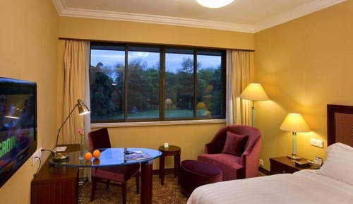 Habitación superior, vistas al jardín