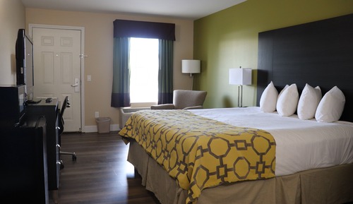 Habitación, 1 cama de matrimonio grande, no fumadores (First Floor)