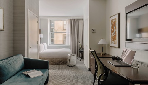 Suite, 1 cama de matrimonio, cocina básica