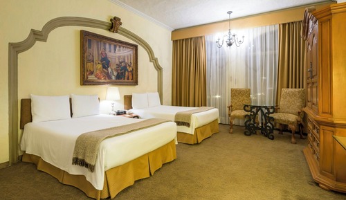 Master Suite Dos Camas