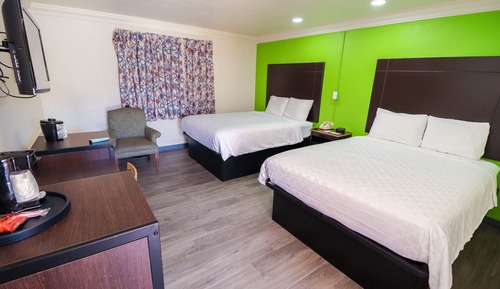 Habitación estándar, 2 camas de matrimonio, no fumadores