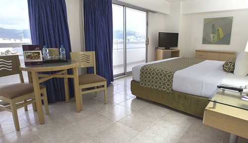 Suite junior, 1 cama de matrimonio grande, balcón, vistas parciales al mar