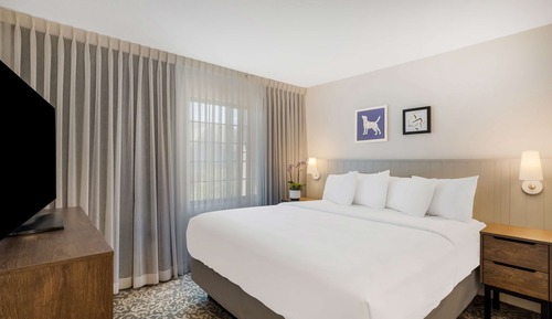 Suite, varias camas (Two Bedroom Suite-King and 2 Queens)