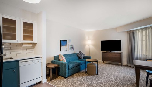 Suite, 1 cama de matrimonio, accesible para personas con discapacidad (Mobility Tub One Bedroom)