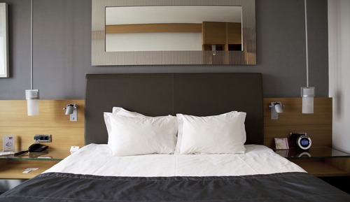 Habitación Deluxe, 1 cama de matrimonio grande, vistas a la ciudad