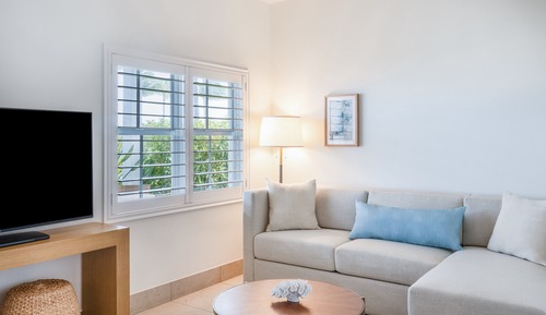 Ocean View 1 King Bed Suite Accessible