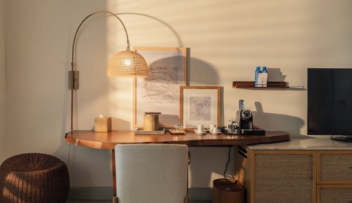 Poolside Cabana 1 King Bed