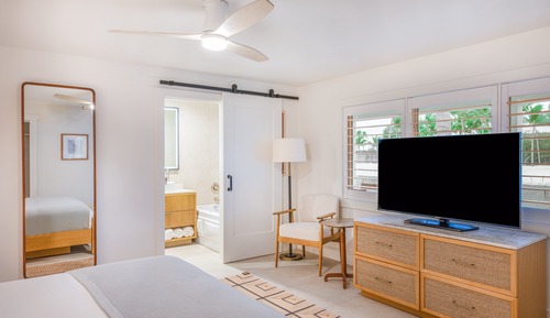 Brand New 1 King 2 Queen Beds Islander Two Bedroom Suite