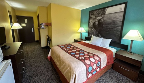 Upgraded, Habitación estándar, 1 cama de matrimonio grande
