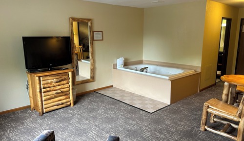 Habitación, 1 cama de matrimonio grande, no fumadores, bañera de hidromasaje (Courtside)
