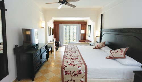 Suite junior, vistas parciales al mar (B2C-CA)