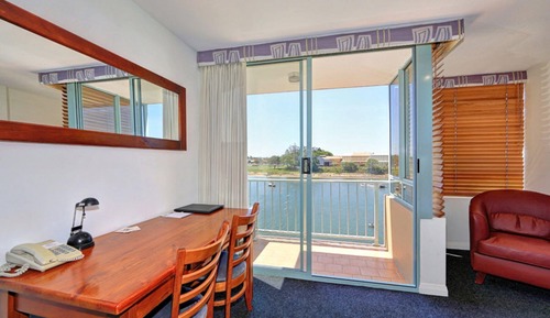 Habitación, 1 cama de matrimonio, vistas al río