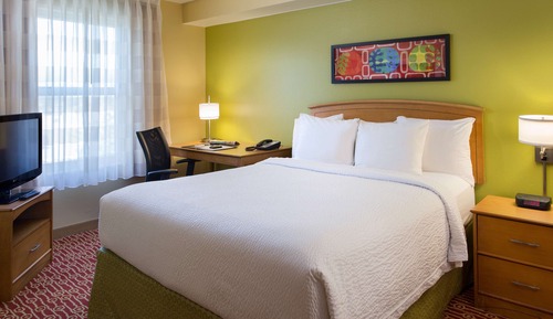 Suite, varias camas, accesible para personas con discapacidad (Mobility Tub Two Bedrooms Two Queens)