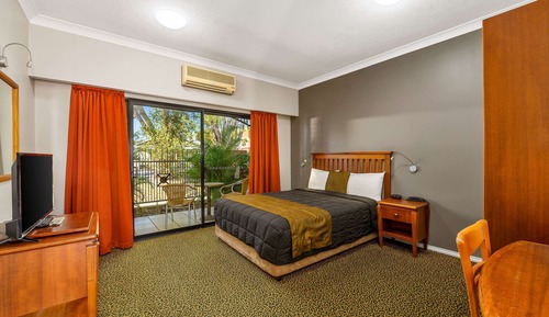 Habitación estándar, 1 cama de matrimonio con sofá cama, no fumadores