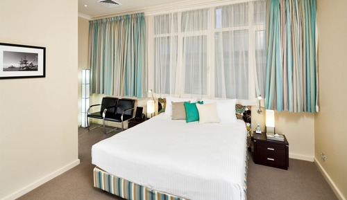 Apartamento estándar, varias camas, no fumadores, cocina (3 King Beds and 1 Single Bed)
