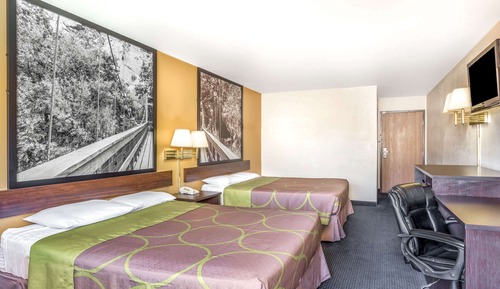 Suite estudio, 2 camas de matrimonio, no fumadores