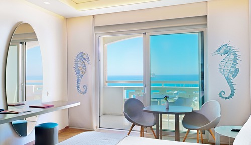 Habitación, vistas al puerto deportivo (Imperial)