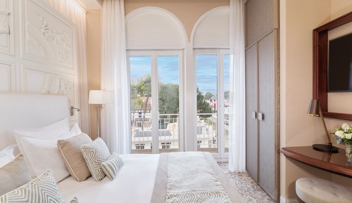 Suite junior, 1 cama doble, vistas a la ciudad
