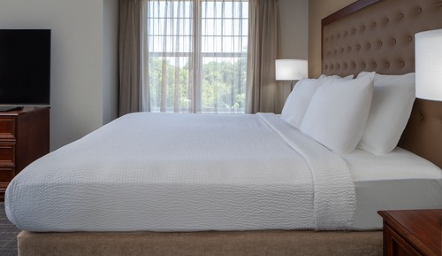 Estudio, 1 cama de matrimonio grande con sofá cama, no fumadores, balcón