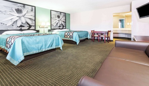 Suite estudio, 2 camas de matrimonio, no fumadores