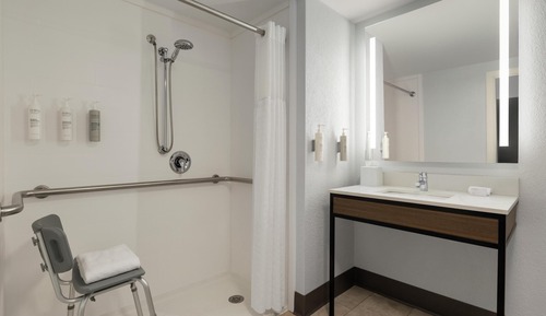 Habitación, 1 cama de matrimonio grande, accesible para personas con discapacidad