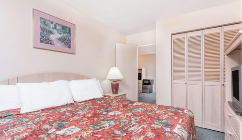 Suite, 1 cama de matrimonio grande, frigorífico y microondas