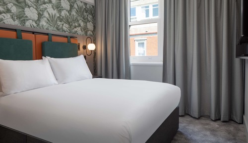 Habitación superior, 1 cama de matrimonio con sofá cama