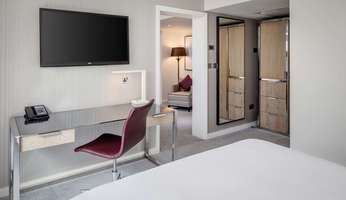 Suite, 1 cama de matrimonio con sofá cama, terraza